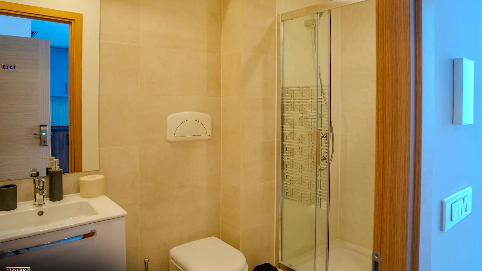 Yamaluxe Apartments - Heart & Soul With Lovely Colours Bucureşti 0*,  România